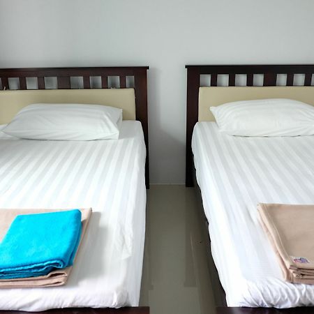 Mae-Porn Hostel Khao Lak Exterior foto